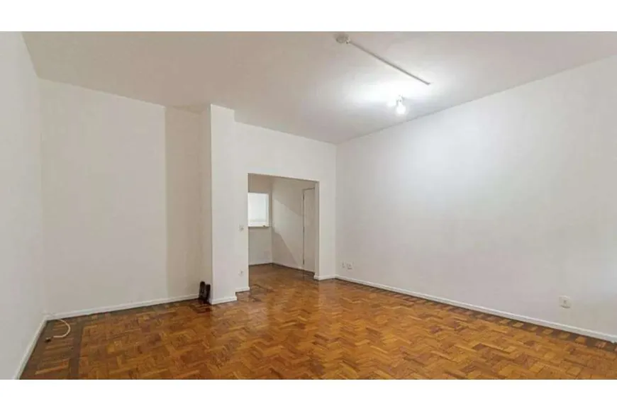 Foto 1 de Apartamento com 3 Quartos à venda, 133m² em Bela Vista, São Paulo