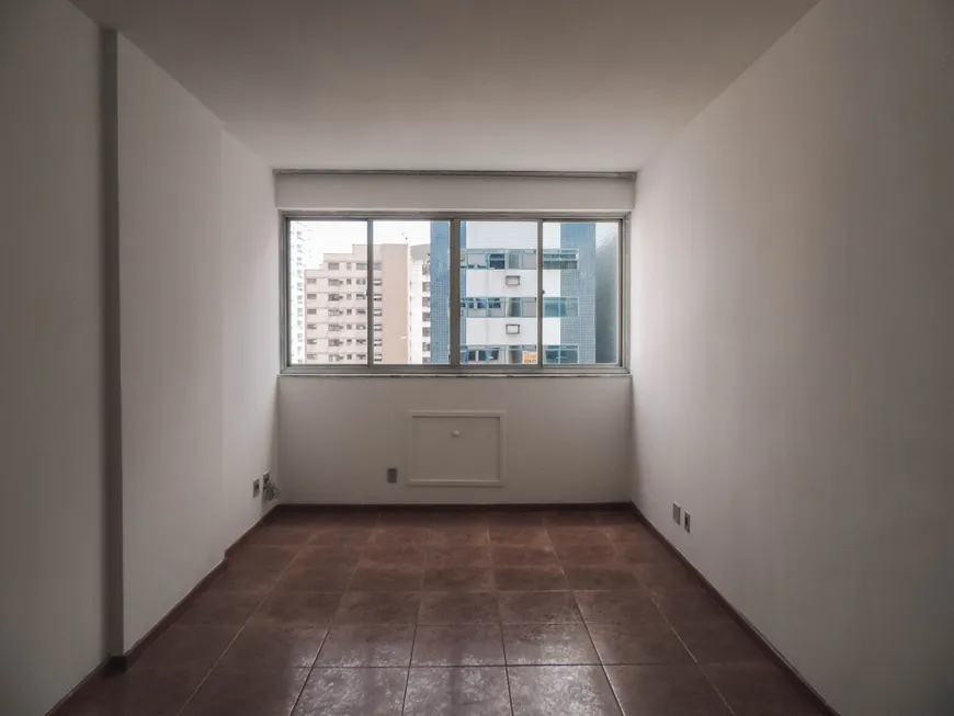 Foto 1 de Kitnet com 1 Quarto para alugar, 29m² em Centro, Juiz de Fora