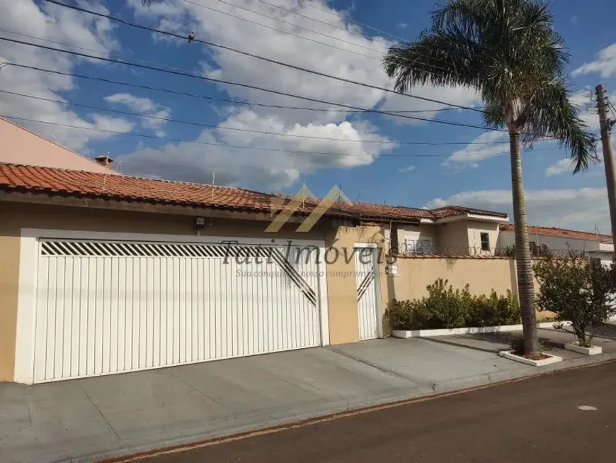 Foto 1 de Casa com 3 Quartos à venda, 231m² em Jardim das Torres, São Carlos