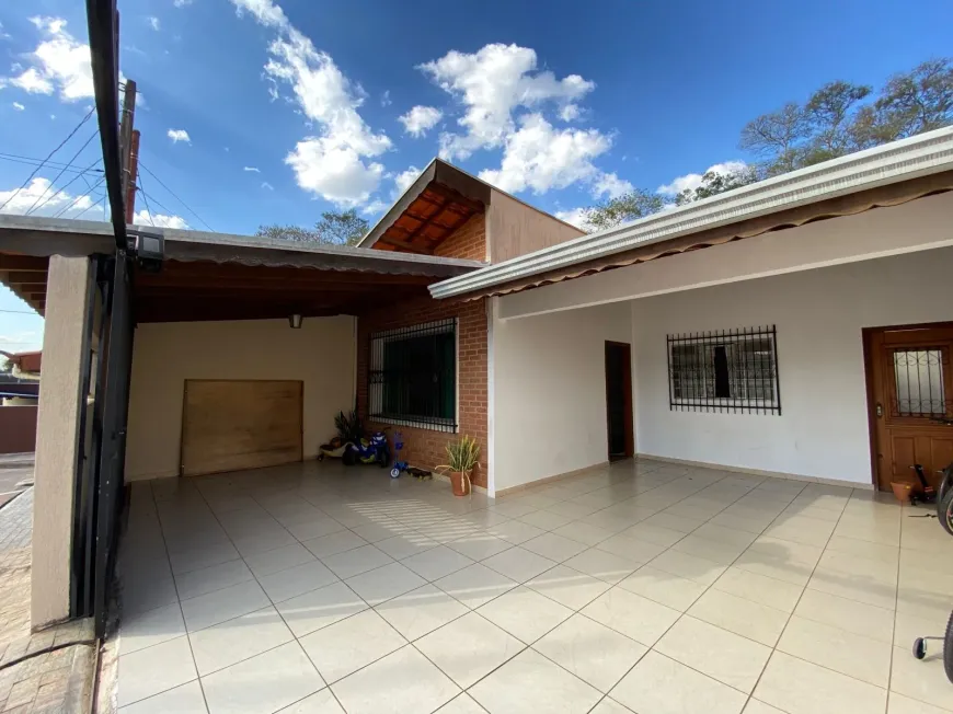 Foto 1 de Casa com 3 Quartos à venda, 165m² em Jardim Itália, Jundiaí