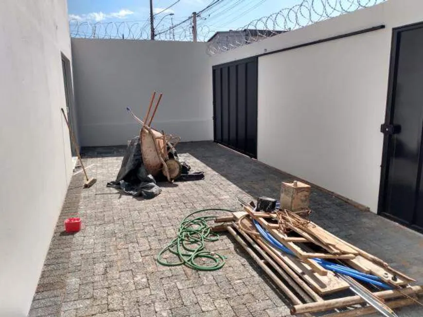 Foto 1 de Casa com 3 Quartos à venda, 68m² em Nossa Senhora das Graças, Uberlândia