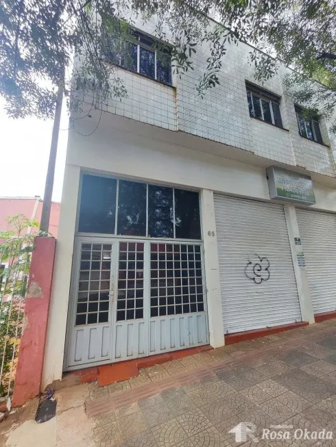 Foto 1 de Casa com 3 Quartos para alugar, 101m² em Centro, Londrina