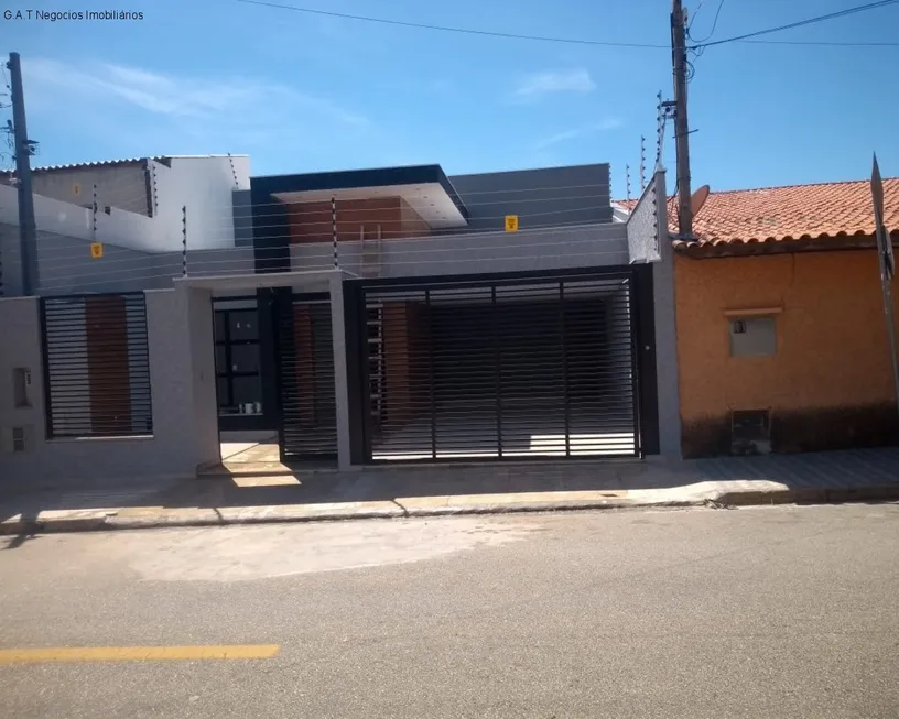 Foto 1 de Casa com 5 Quartos para alugar, 360m² em Vila Fiori, Sorocaba