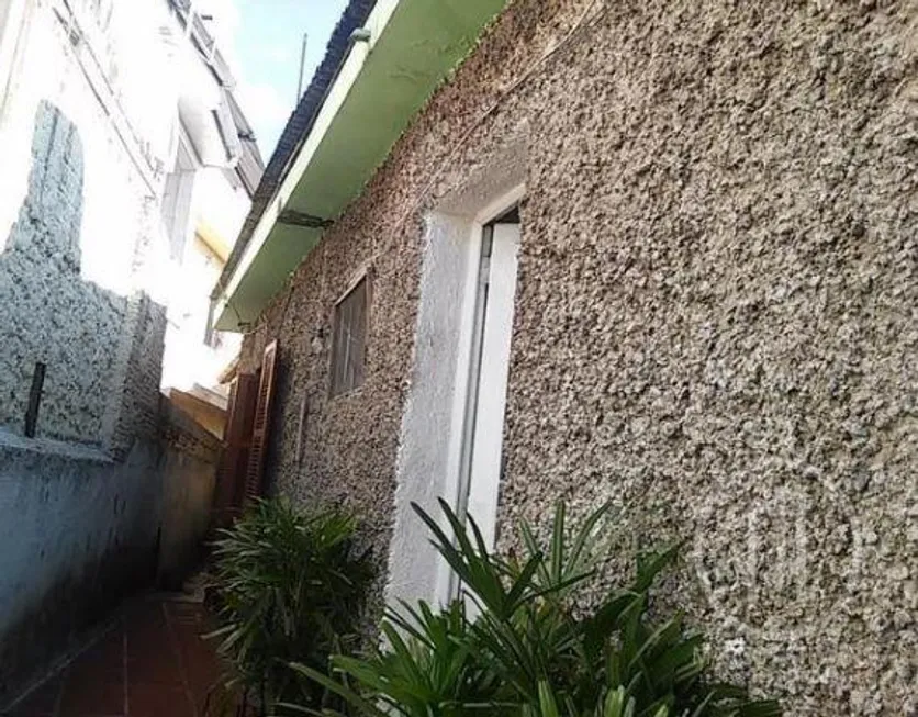 Foto 1 de Casa com 2 Quartos à venda, 90m² em Jardim Miriam, São Paulo