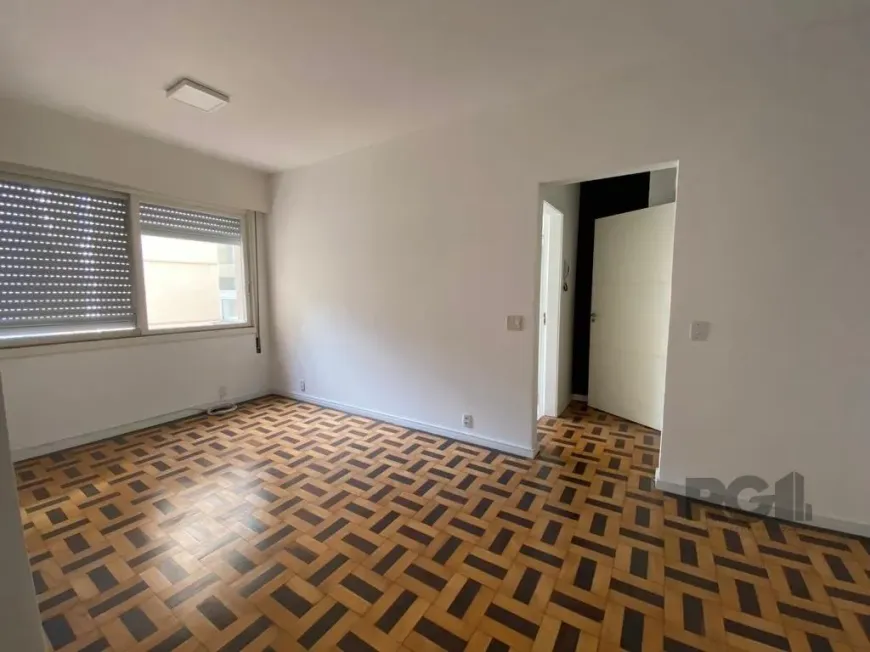 Foto 1 de Apartamento com 2 Quartos à venda, 64m² em Centro Histórico, Porto Alegre