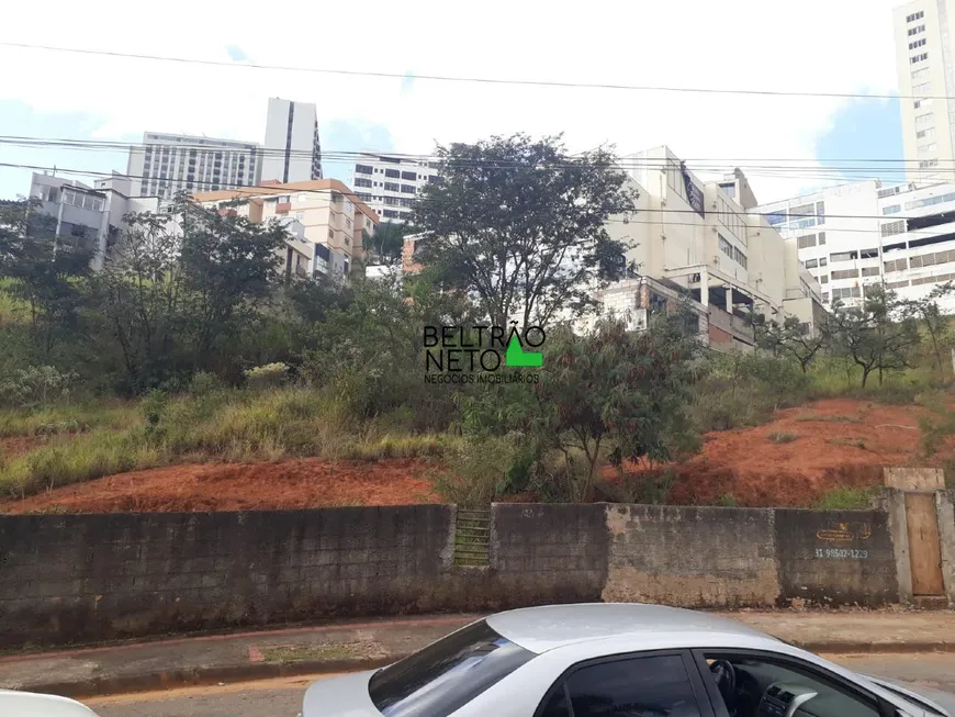 Foto 1 de Lote/Terreno à venda, 850m² em Estoril, Belo Horizonte