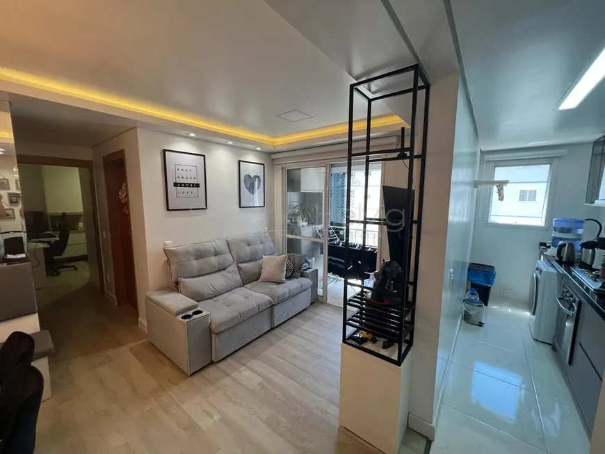 Foto 1 de Apartamento com 2 Quartos à venda, 55m² em Centro, Guaíba