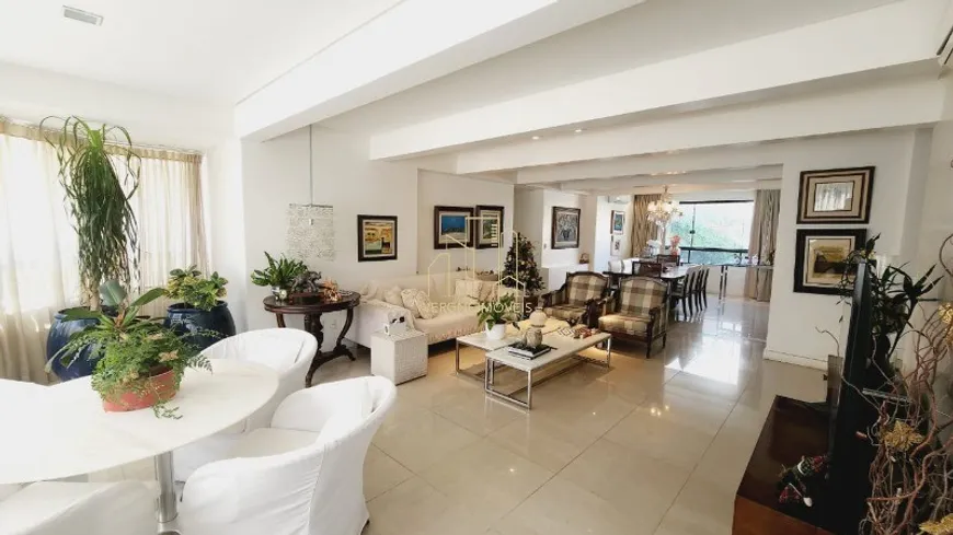 Foto 1 de Apartamento com 4 Quartos à venda, 160m² em Ondina, Salvador