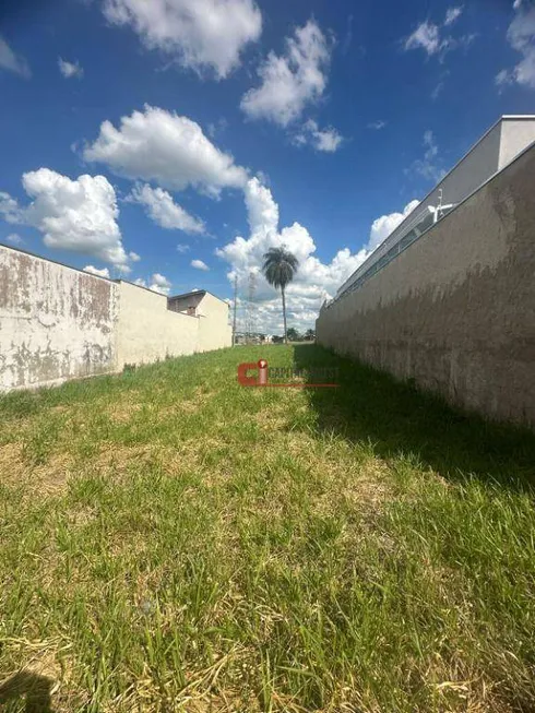 Foto 1 de Lote/Terreno à venda, 328m² em Silvio Rinaldi, Jaguariúna