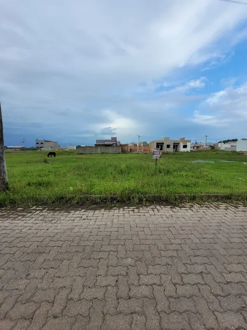 Foto 1 de Lote/Terreno à venda, 275m² em Guarani, Capão da Canoa