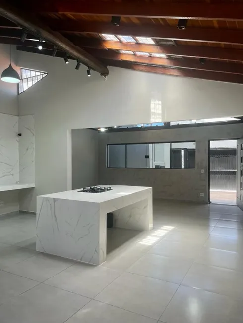 Foto 1 de Casa com 3 Quartos à venda, 175m² em Vila São João do Ipiranga, Bauru