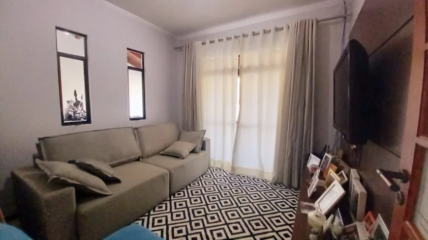 Foto 1 de Casa com 4 Quartos à venda, 220m² em Barreiros, São José