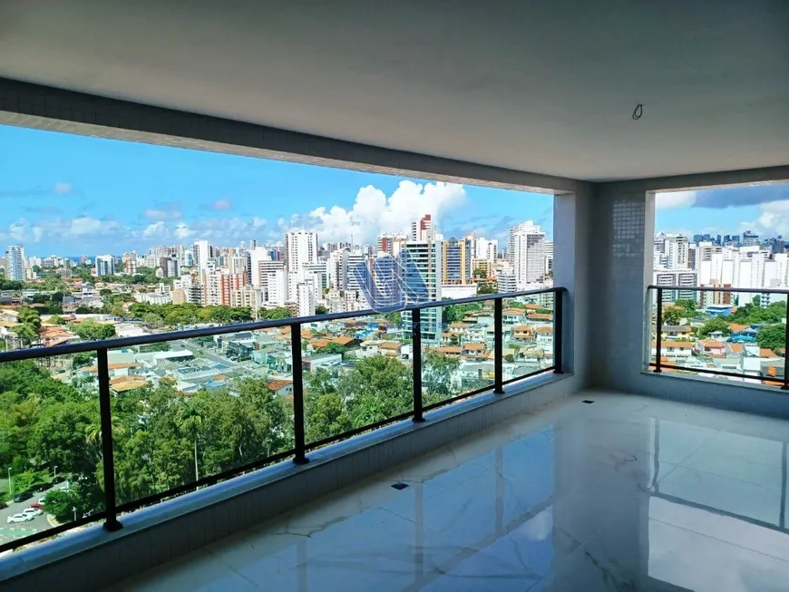 Foto 1 de Apartamento com 4 Quartos à venda, 212m² em Caminho Das Árvores, Salvador