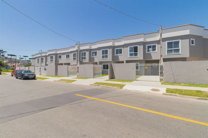 Foto 1 de Casa de Condomínio com 3 Quartos à venda, 103m² em Uberaba, Curitiba