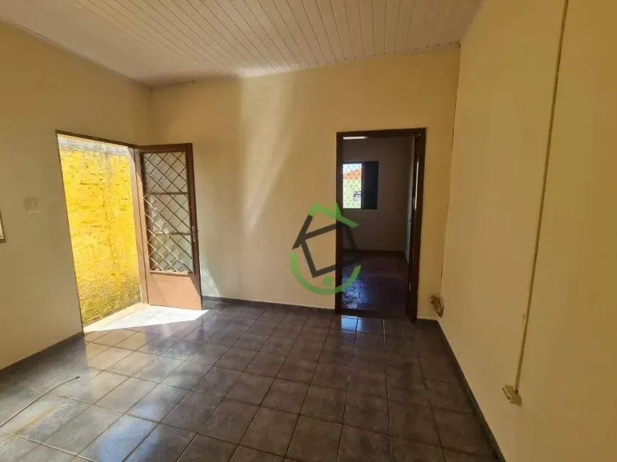 Foto 1 de Casa com 1 Quarto para alugar, 166m² em Centro, Araraquara