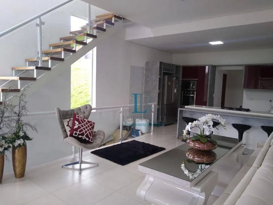 Foto 1 de Casa de Condomínio com 3 Quartos à venda, 224m² em Reserva Vale Verde, Cotia