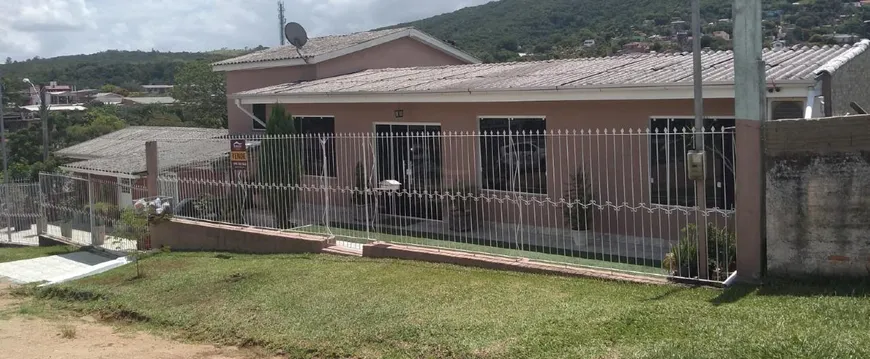 Foto 1 de Casa com 7 Quartos à venda, 253m² em Santa Isabel, Viamão