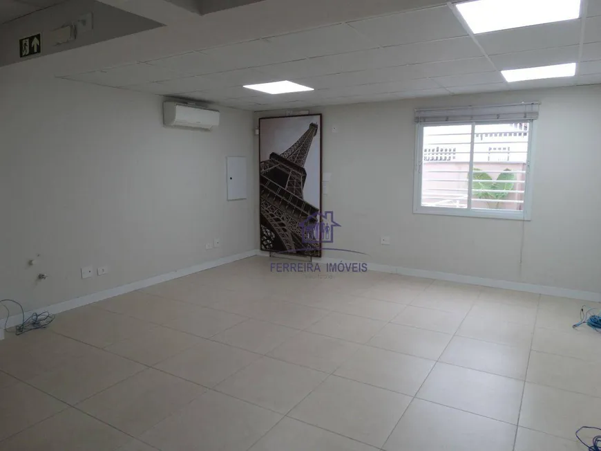 Foto 1 de Sala Comercial para alugar, 25m² em São Francisco, Curitiba