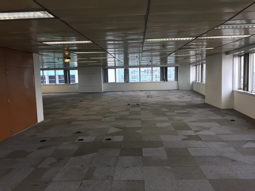 Foto 1 de Sala Comercial para alugar, 677m² em Centro, Rio de Janeiro