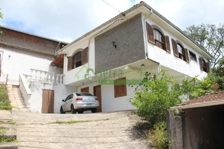 Foto 1 de Casa com 3 Quartos à venda, 165m² em Quitandinha, Petrópolis