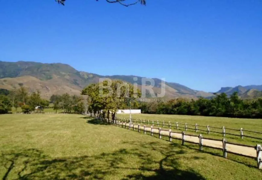 Foto 1 de Fazenda/Sítio à venda, 3000000m² em Centro, Bananal