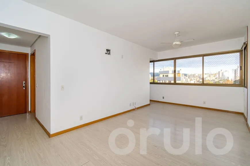Foto 1 de Apartamento com 2 Quartos à venda, 80m² em Santa Cecília, Porto Alegre