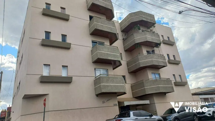 Foto 1 de Apartamento com 3 Quartos à venda, 110m² em Mercês, Uberaba