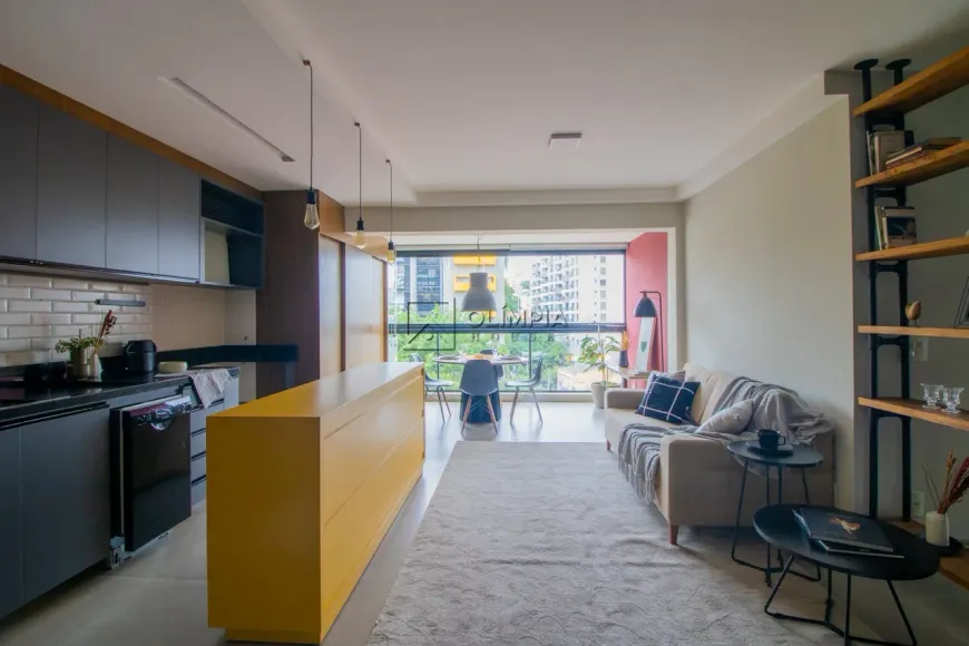 Foto 1 de Apartamento com 1 Quarto para alugar, 70m² em Vila Madalena, São Paulo