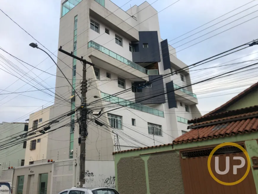 Foto 1 de Casa com 3 Quartos à venda, 140m² em Eldorado, Contagem