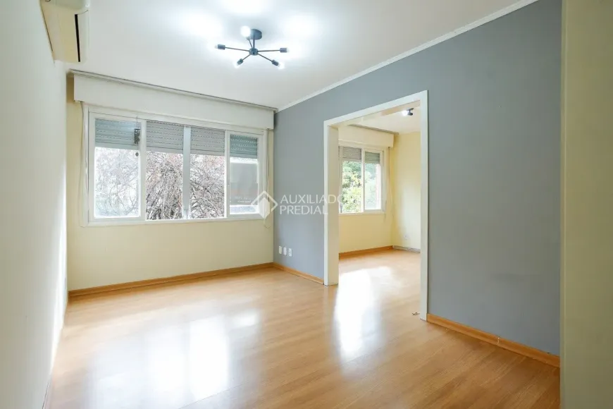 Foto 1 de Apartamento com 3 Quartos à venda, 86m² em Menino Deus, Porto Alegre