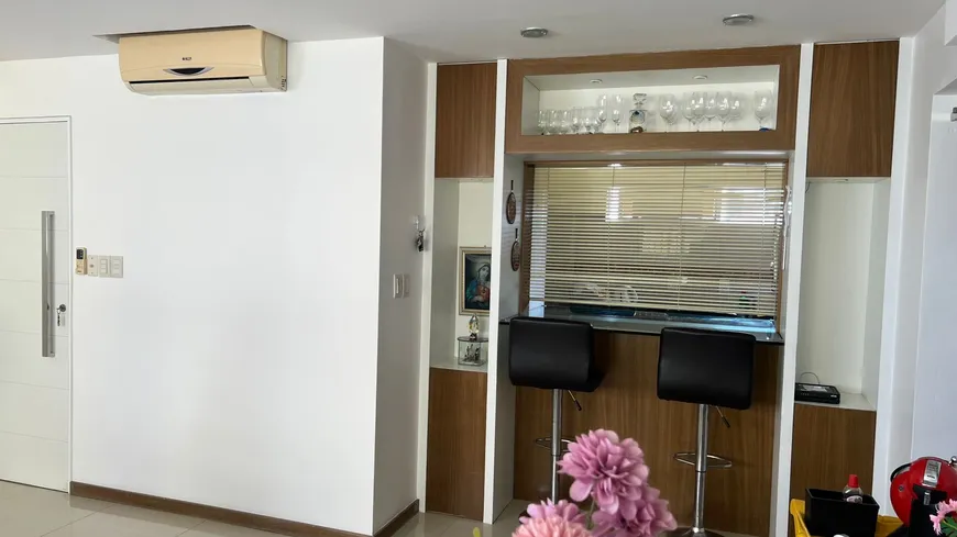 Foto 1 de Apartamento com 2 Quartos à venda, 90m² em Madalena, Recife