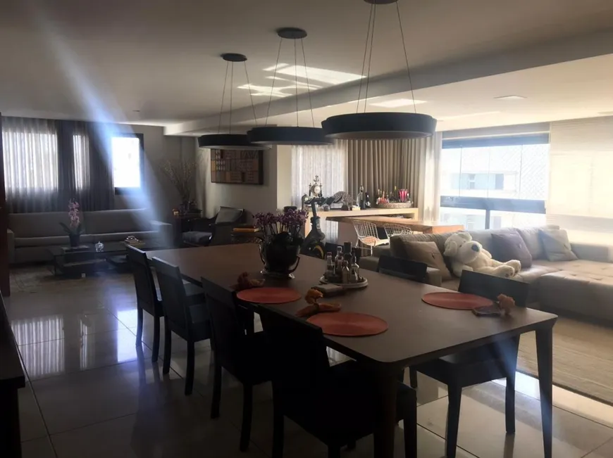 Foto 1 de Apartamento com 4 Quartos à venda, 216m² em Belvedere, Belo Horizonte