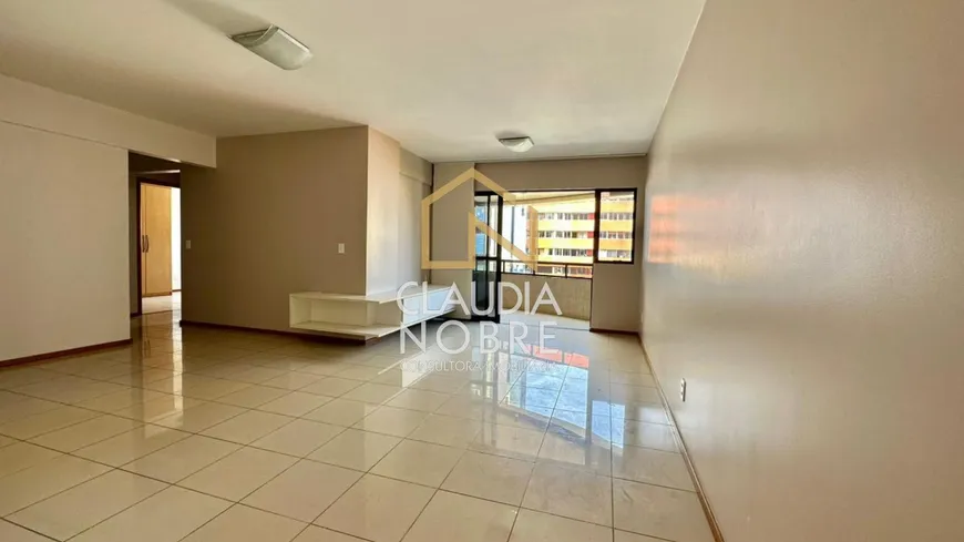 Foto 1 de Apartamento com 3 Quartos à venda, 120m² em Ponta Verde, Maceió