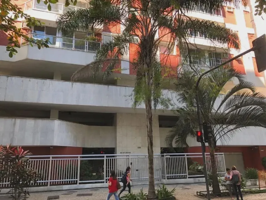 Foto 1 de Apartamento com 3 Quartos para alugar, 98m² em Leblon, Rio de Janeiro