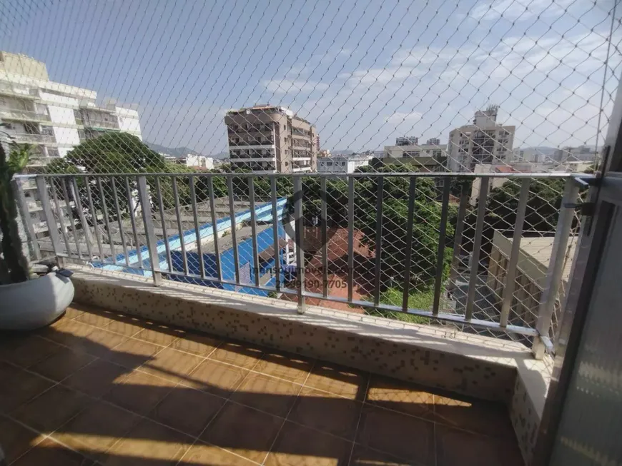 Foto 1 de Apartamento com 3 Quartos à venda, 60m² em Campo Grande, Rio de Janeiro
