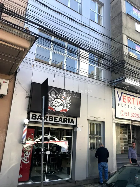 Foto 1 de Sala Comercial para alugar, 57m² em Centro Histórico, Porto Alegre