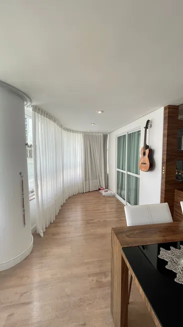 Foto 1 de Apartamento com 3 Quartos à venda, 100m² em Centro, Balneário Camboriú