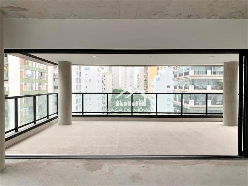 Foto 1 de Apartamento com 3 Quartos à venda, 206m² em Jardim Paulista, São Paulo