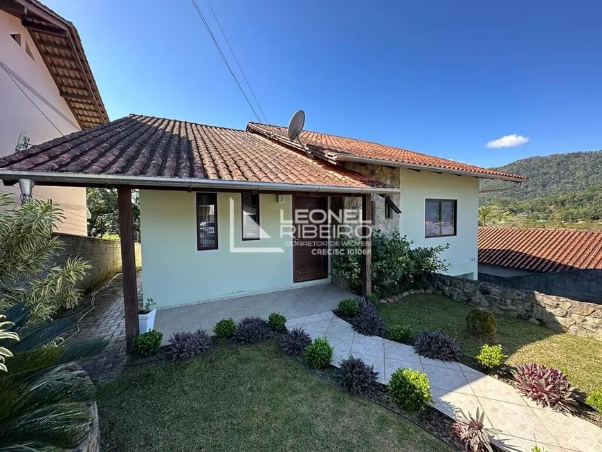 Foto 1 de Casa com 3 Quartos à venda, 210m² em Pomeranos, Timbó