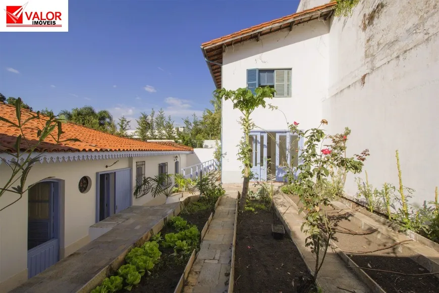 Foto 1 de Casa com 4 Quartos à venda, 418m² em Morumbi, São Paulo