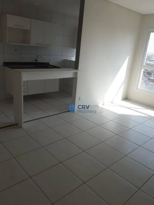 Foto 1 de Apartamento com 3 Quartos à venda, 67m² em Champagnat, Londrina