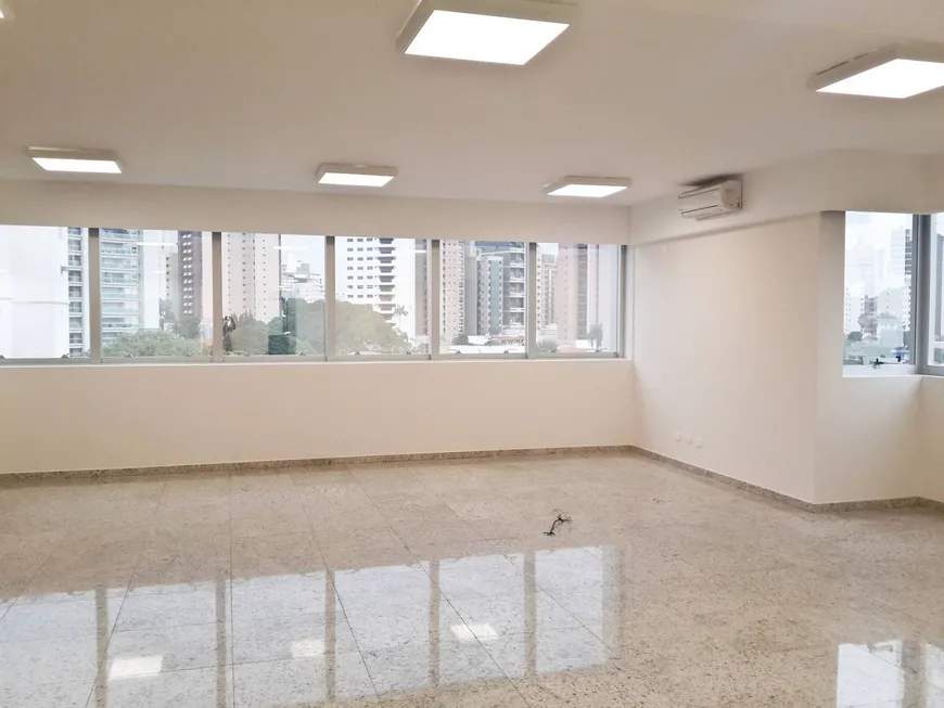 Foto 1 de Sala Comercial com 1 Quarto para alugar, 125m² em Cambuí, Campinas