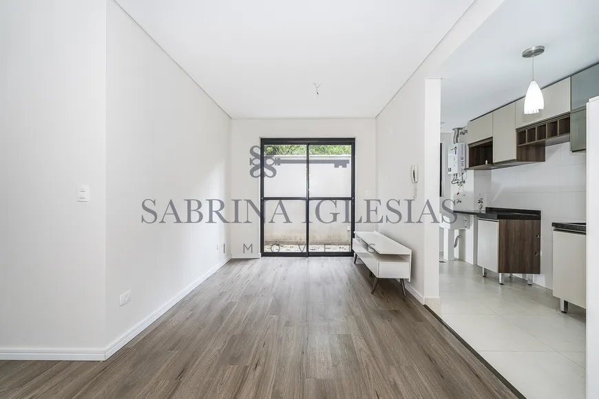 Foto 1 de Apartamento com 2 Quartos à venda, 76m² em Santo Inácio, Curitiba