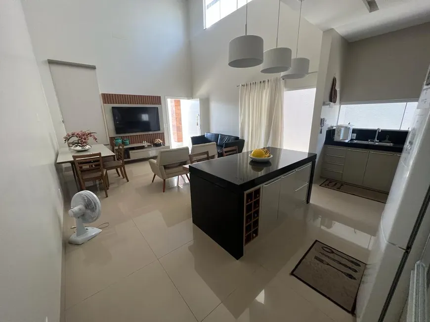 Foto 1 de Casa com 3 Quartos à venda, 133m² em Plano Diretor Sul, Palmas