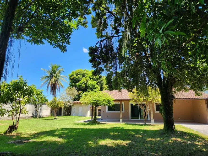 Foto 1 de Casa com 3 Quartos à venda, 180m² em Taquara, Duque de Caxias