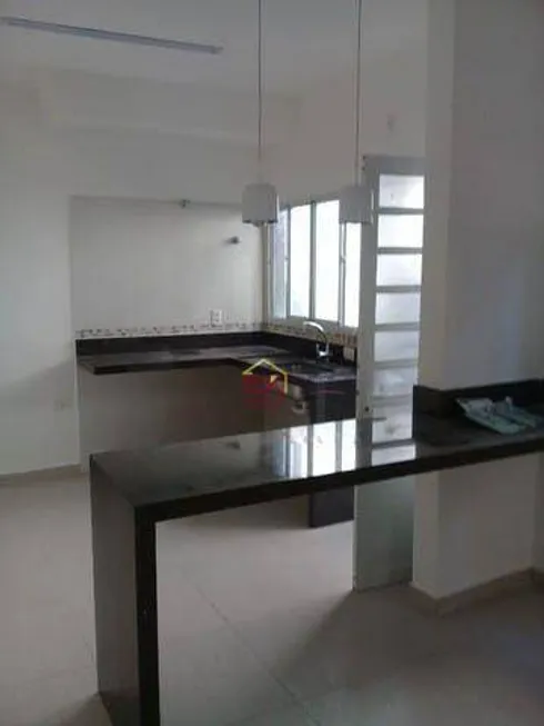 Foto 1 de Sobrado com 3 Quartos à venda, 153m² em Jardim Souto, São José dos Campos