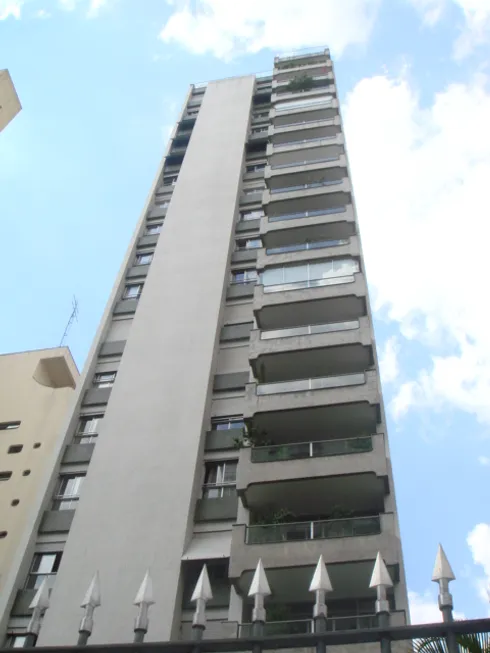 Foto 1 de Apartamento com 3 Quartos para venda ou aluguel, 189m² em Moema, São Paulo