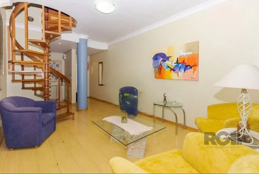 Foto 1 de Cobertura com 4 Quartos à venda, 130m² em Petrópolis, Porto Alegre