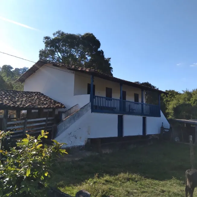 Foto 1 de Fazenda/Sítio com 4 Quartos à venda, 4m² em , Moeda