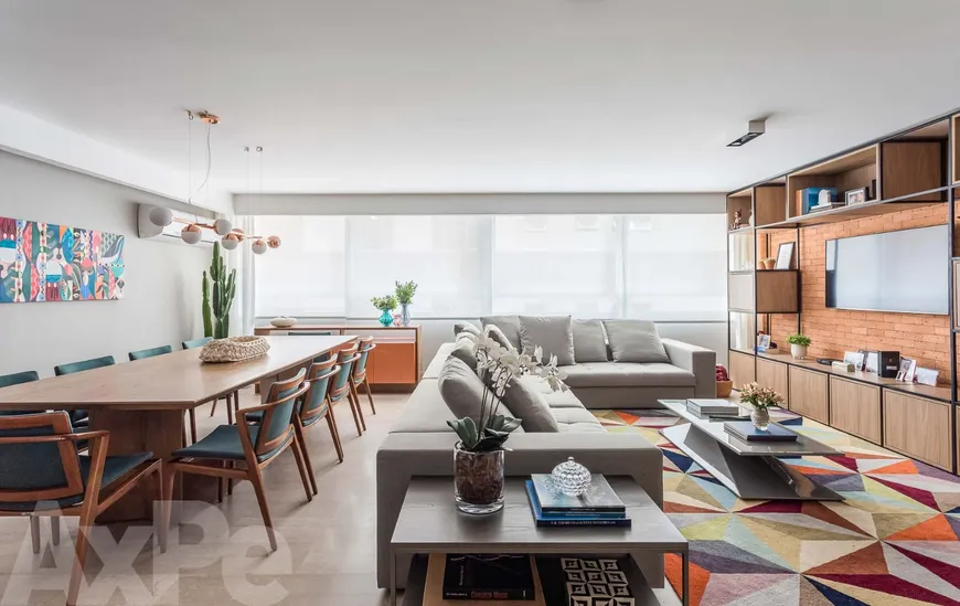 Foto 1 de Apartamento com 3 Quartos à venda, 184m² em Jardins, São Paulo